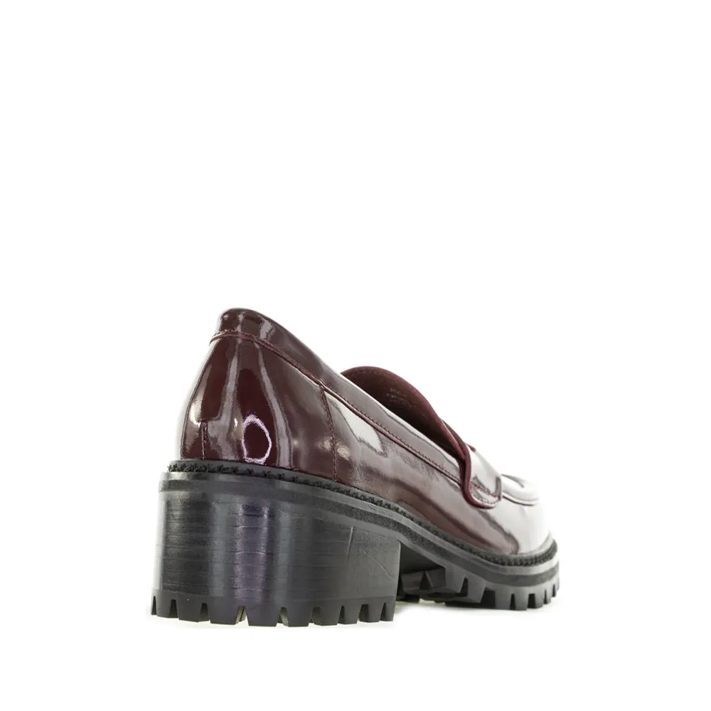LE SANSA ZOEY MERLOT PATENT